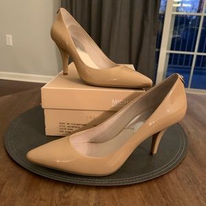 Michael Kors Nude Pump 8 1/2